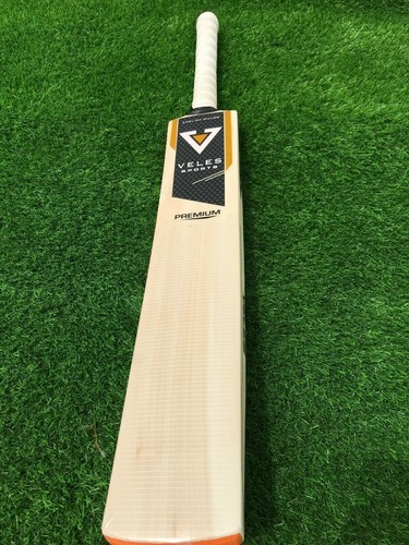 English willow cricket bat - willow,