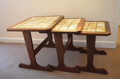 Plan teak nest tables - teak, of
