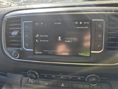 Vauxhall vivaro audio sat - &,