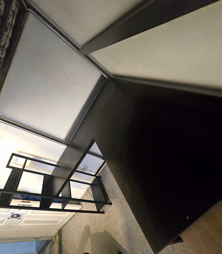 Black shaped corner computer - corner,