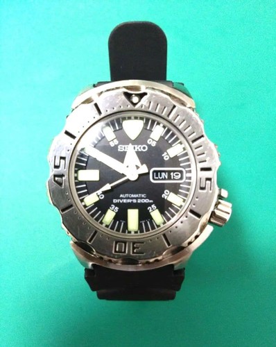 Seiko black monster diver - black,
