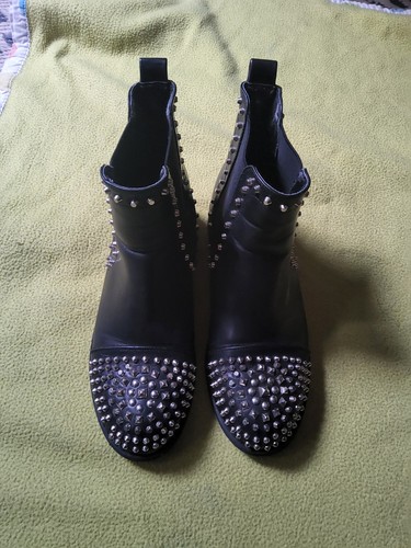 Black studded ankle - black,