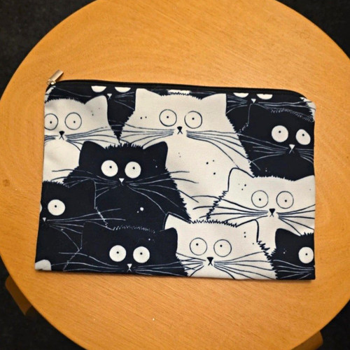 Black white cat - &, print