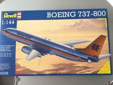 REVELL 1:144 BOEING 737-800 HAPAG-LLOYD