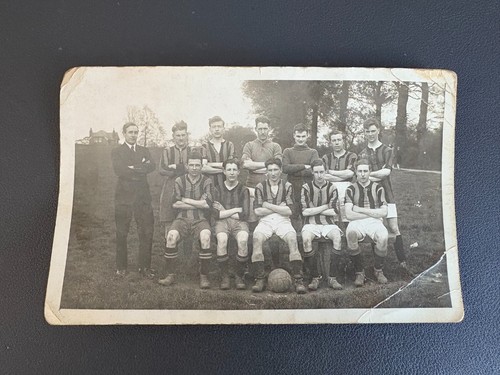 Old unidentified football team - old,
