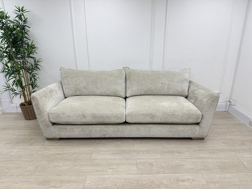 Dfs dunstable grand designs - dunstable,