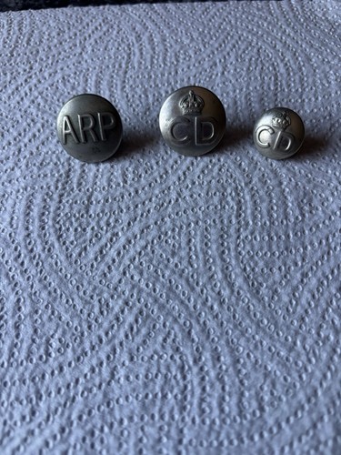 Vintage arp button - and, cd