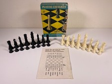 Spears Games Plastic Chessmen Set 1541 Complete with Instruction - VGC
