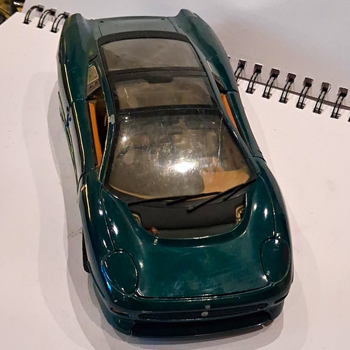 Maisto jaguar xj220 green - jaguar,