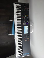 Yamaha MODX7  Synthesizer 