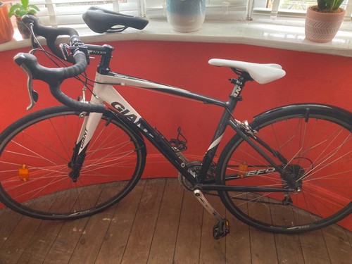 Giant defy road bike - defy,