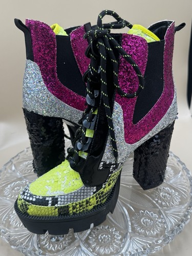 Cape robbin neon - cape,