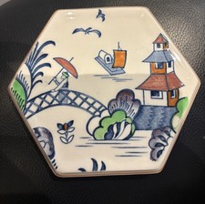 Wood & Sons DBC Westover - Vintage Teapot Stand.