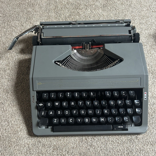Whsmith desktop typewriter - desktop,