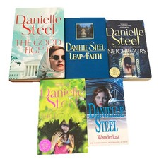Danielle Steel Books Bundle X 5 Romance Including 2 X Hardbacks