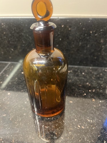 Pharmaceutical bottle woolley - pharmaceutical,