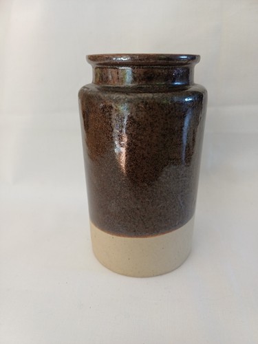 Stoneware jar small pen - , or
