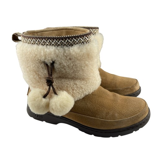 Ugg women brie boots size - women's,