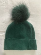 MARKS AND SPENCER - Women’s Green 100% Pure Cashmere Bobble Hat / Pom Pom Hat