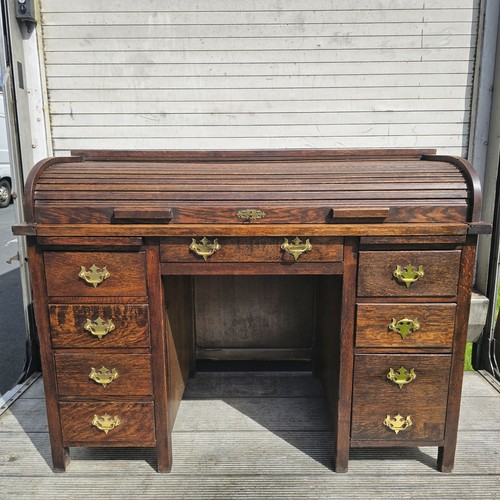 Antique roll top - roll, bureau