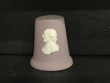 Wedgwood Lilac Shakespeare thimble in excellent condition.