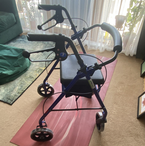Wheel rollator walker - 4-wheel,