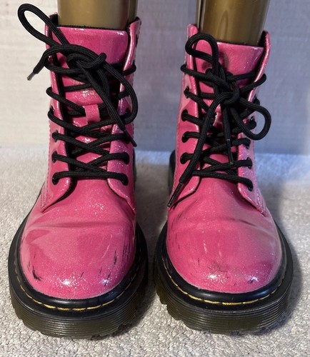 Martens women sz 6 - martens,