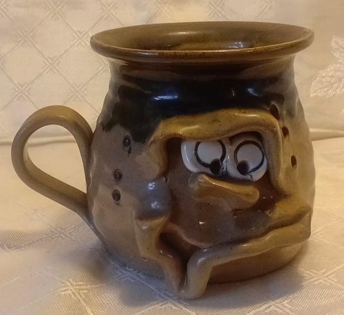 Vintage pretty ugly mug - pretty,