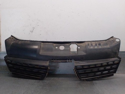 8200083138 front grille