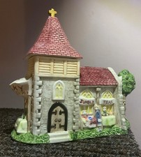 Pretty Vintage LEONARDO DECORATIVE TEAPOT CHURCH FETE.