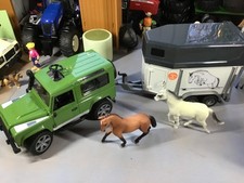 Bruder 1:16 Scale Land Rover