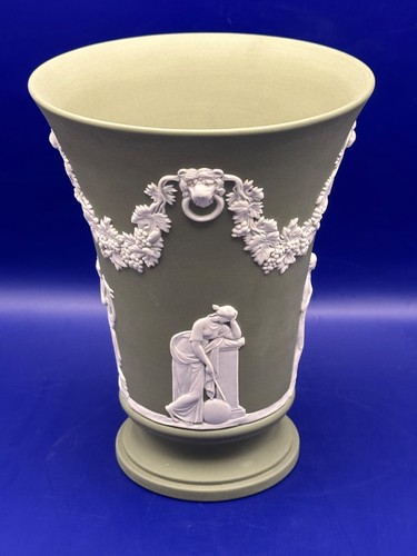 Wedgewood green jasperware - wedgewood,