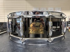 Pearl Chad Smith Signature