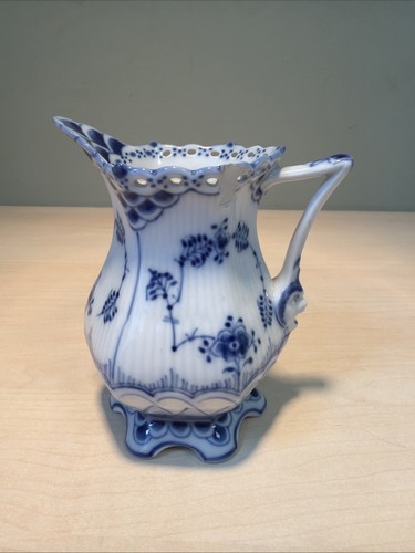 Royal copenhagen blue - blue, fluted