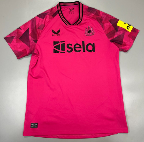Newcastle united goalkeeper - newcastle,