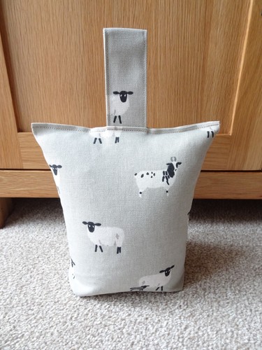 Sheep doorstop filled unfilled - sheep,