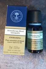 Neals Yard Aromatherapy Blend Vitality (Energising Pure Essential Oil) 10ml