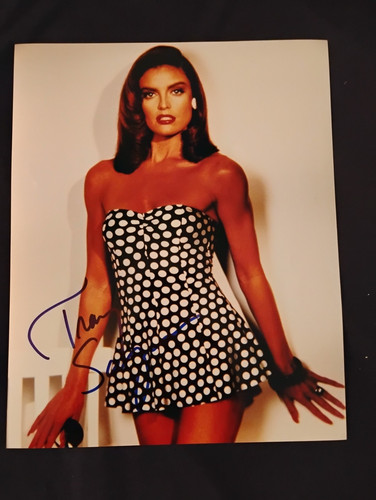 Tracy scoggins signed photo - tracy, /