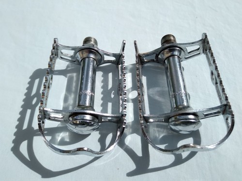 Vintage bike pedals - vintage, pedals.