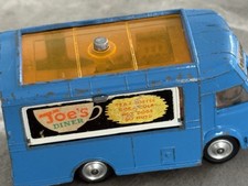 Corgi 471 Karrier Snack Bar , 1965-1966