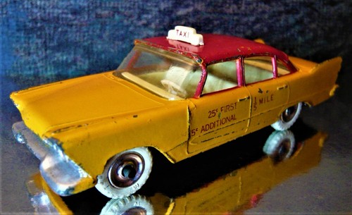 Dinky toys 265 plymouth - toys,