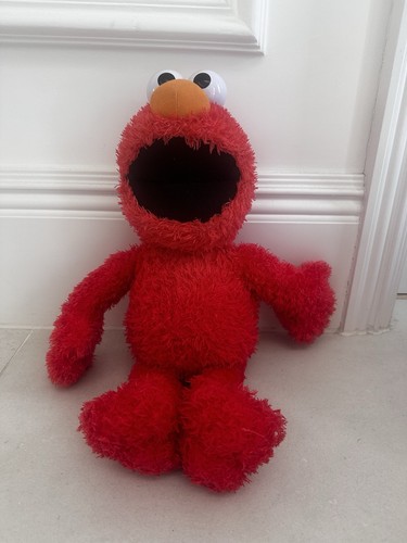Sesame street tickle elmo - street,
