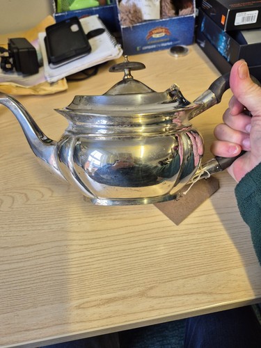 Silver plate tea - tea/coffee, pot