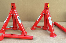 CORA   -  Pair of Jack Stands, 20 Q.Li