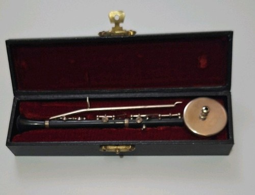 Clarinet replicas model desk - clarinet,