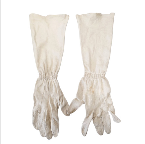 Vintage white kid skin leather - skin,