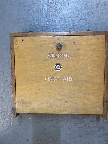 Vintage large wooden sanoid - wooden,
