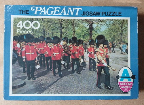 The pageant 400 piece - piece, vintage