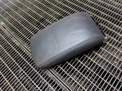 Peugeot rcz armrest ym143034zd - rcz,