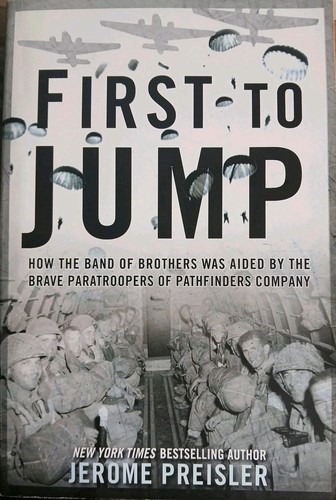 First jump ww2 book band - ,,